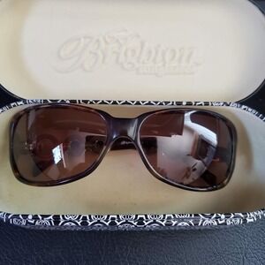Brighton Central Park SunglassTortoiseshell Silver & Gold Accents in Tin